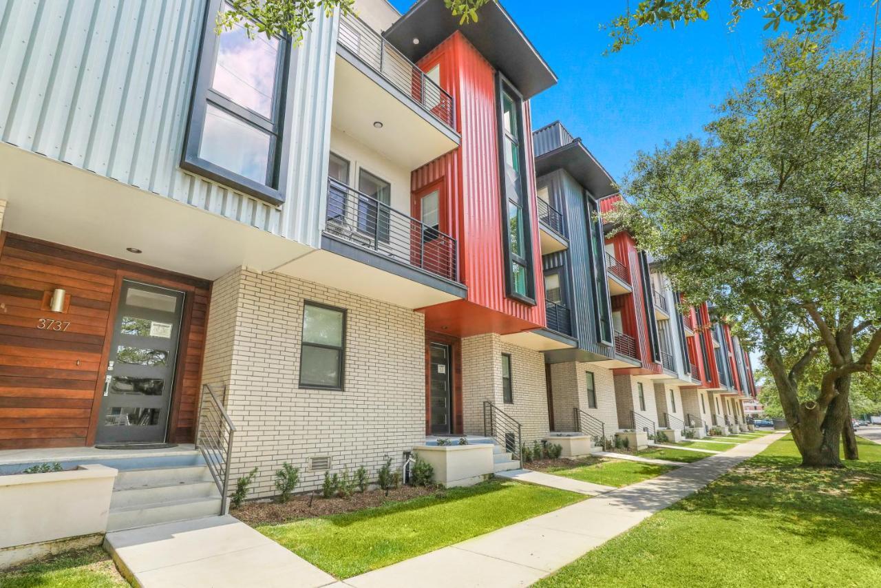 Apartment Stunning Living Near Attractions *