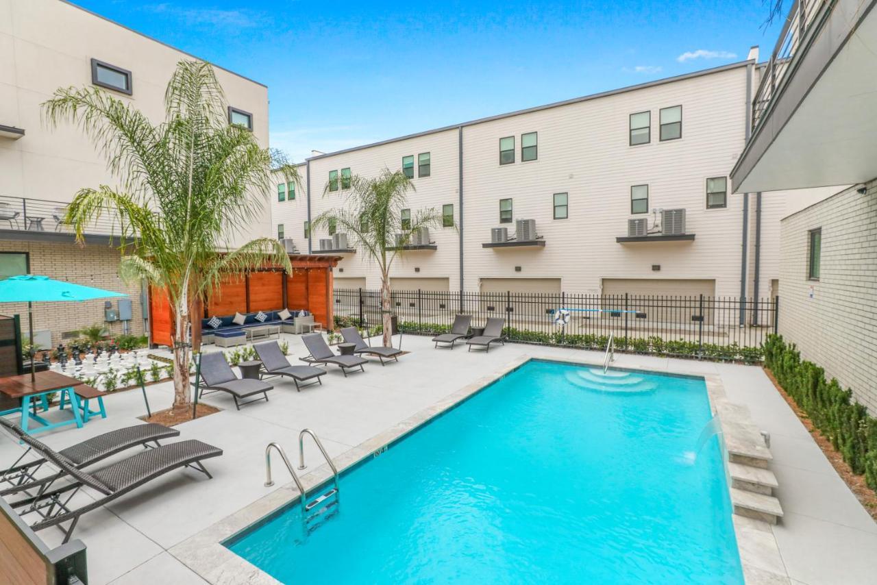 Stunning Living Near Attractions New Orleans