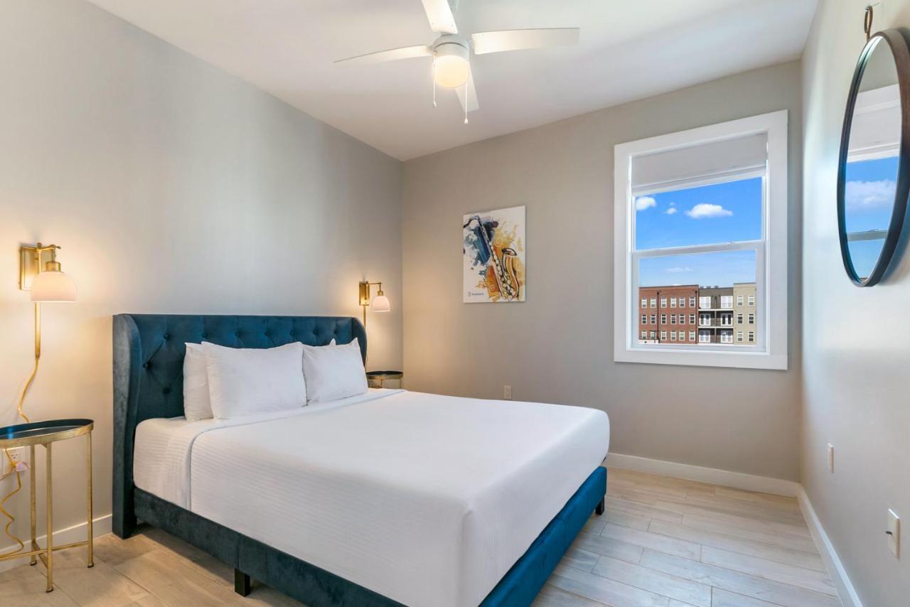 Stunning Living Near Attractions *