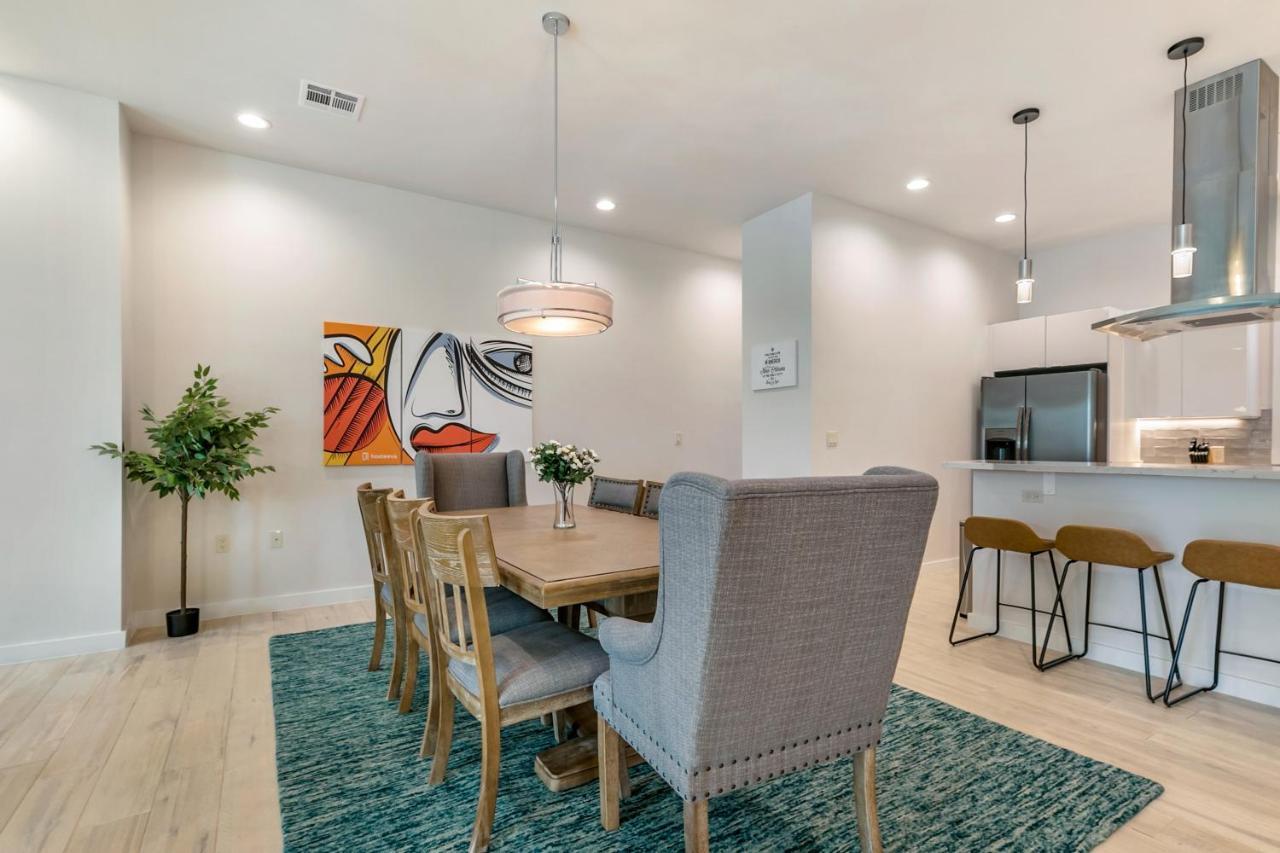 Stunning Living Near Attractions * New Orleans